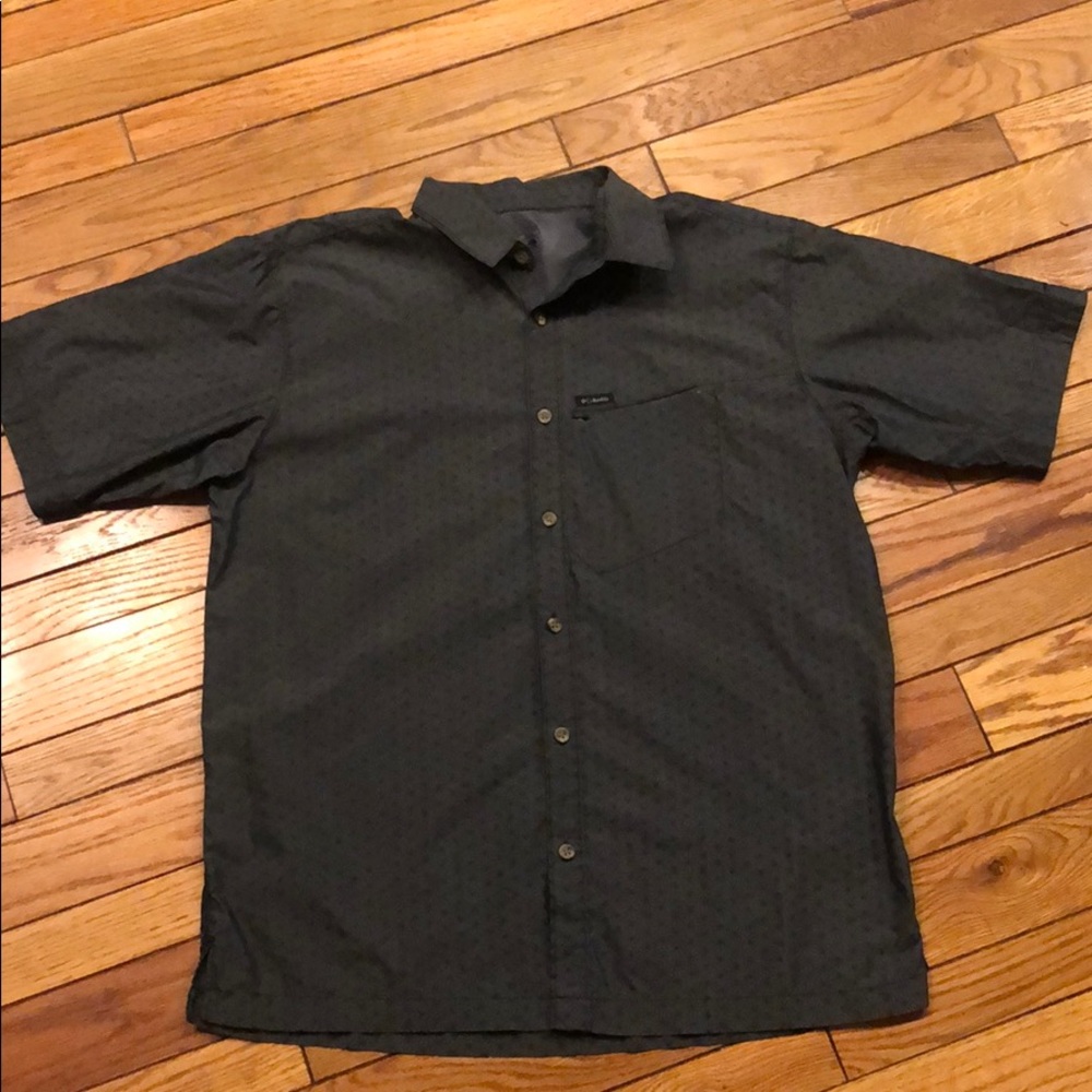 Columbia Omni-dry ss button down vented shirt Lg